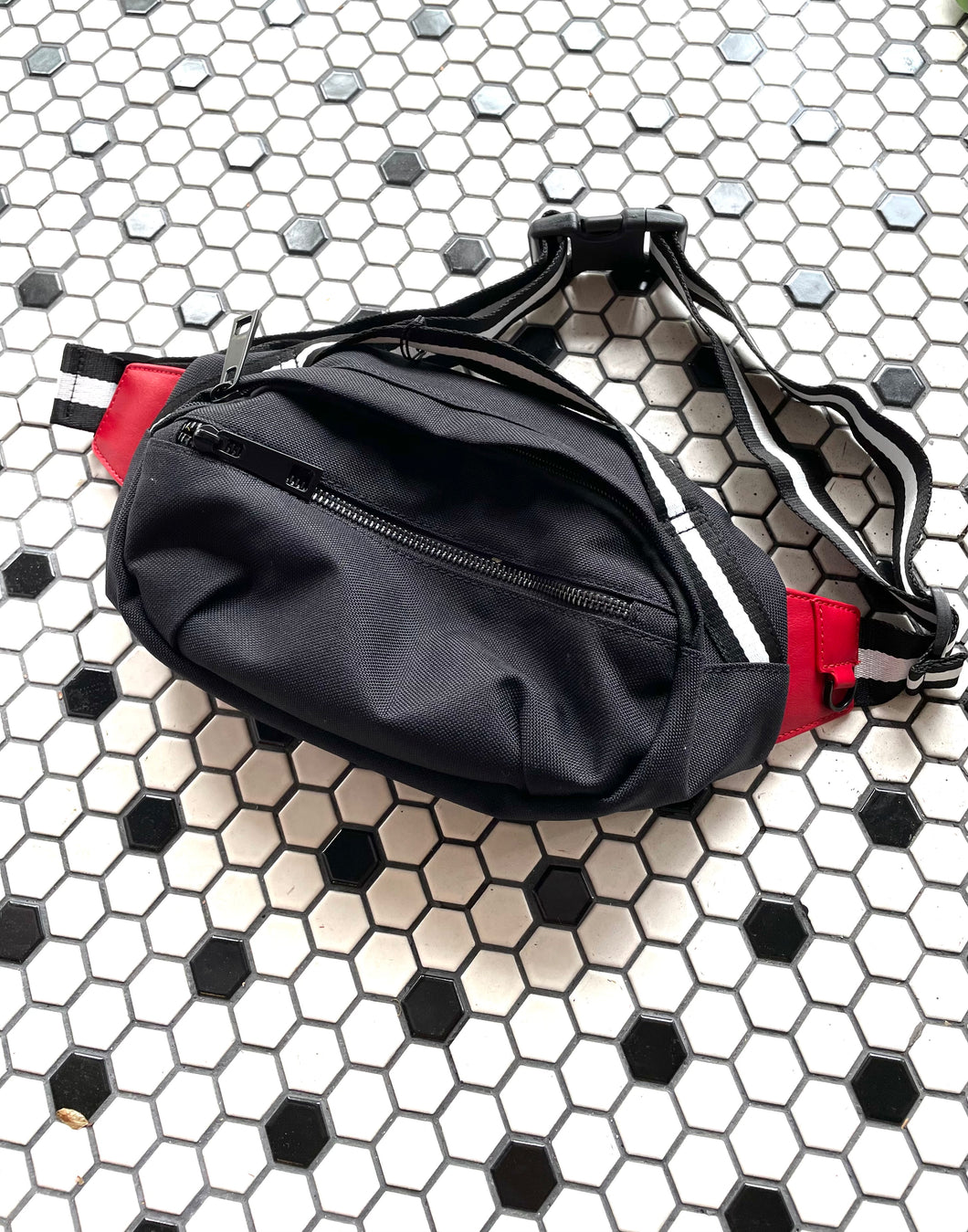 Chic Modern Waist Bag